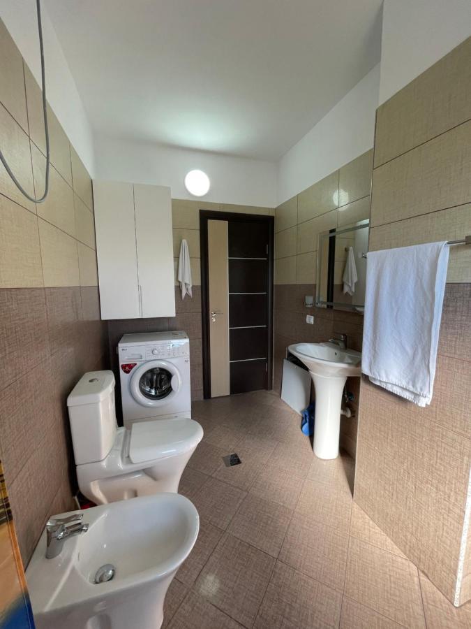Amaris Apartments Durres Exterior photo